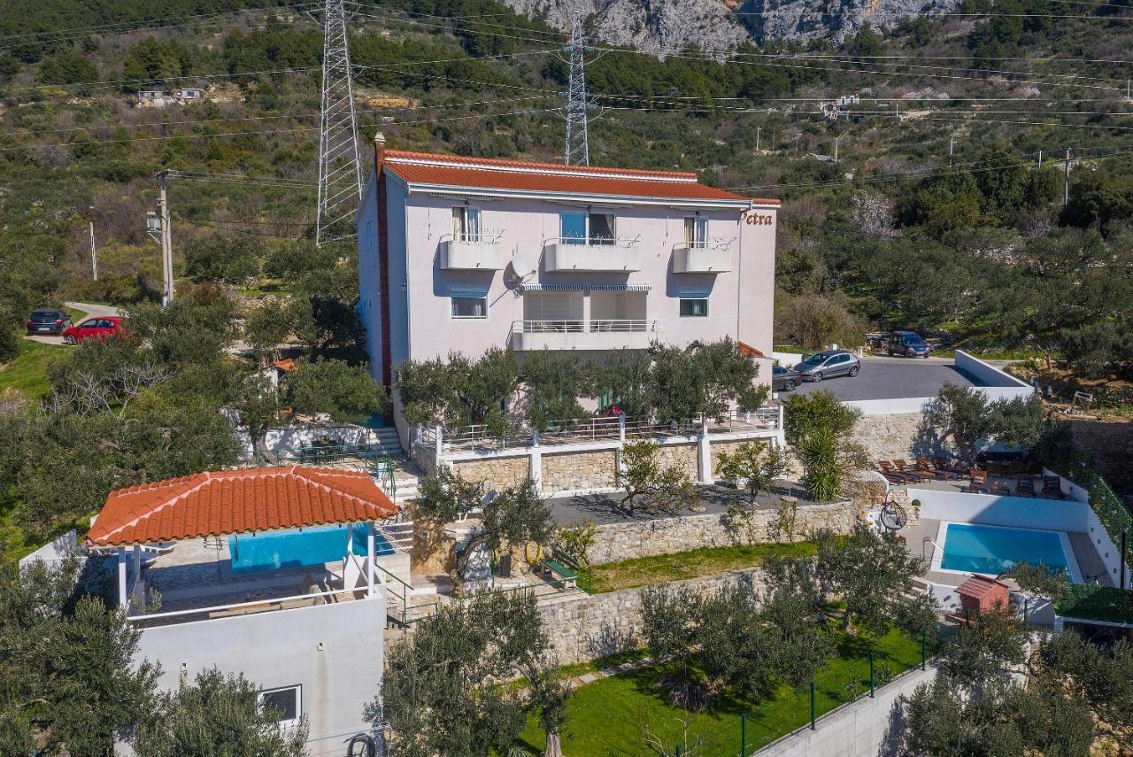 Apartment Glavina With Private Pool Макарска Экстерьер фото